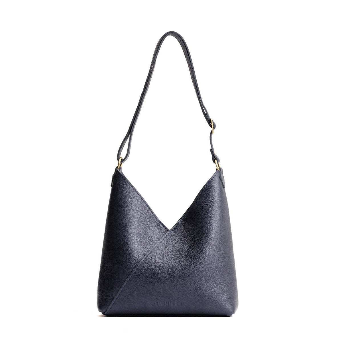 ✨ Premium Leather Shoulder Bag — Timeless Style Meets Everyday Function