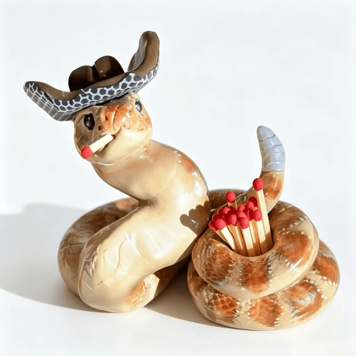🐍 Snake Matchbox – Creative Decorative Match Holder with Artistic Design for Candles & Home Styling