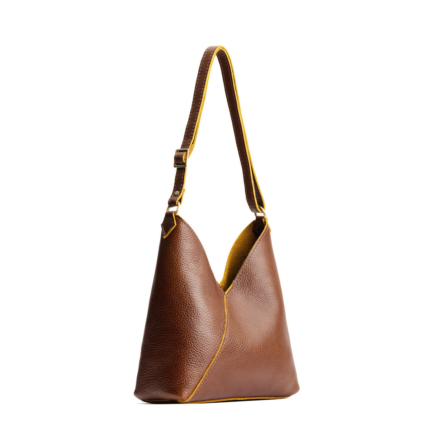 ✨ Premium Leather Shoulder Bag — Timeless Style Meets Everyday Function