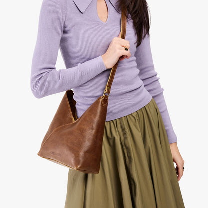 ✨ Premium Leather Shoulder Bag — Timeless Style Meets Everyday Function