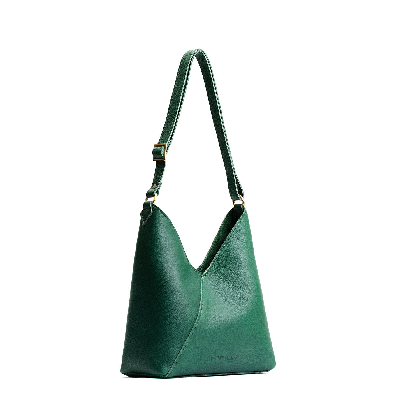 ✨ Premium Leather Shoulder Bag — Timeless Style Meets Everyday Function