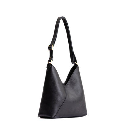 ✨ Premium Leather Shoulder Bag — Timeless Style Meets Everyday Function