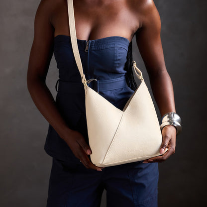 ✨ Premium Leather Shoulder Bag — Timeless Style Meets Everyday Function