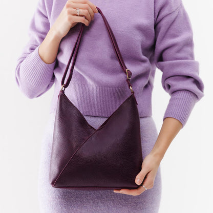 ✨ Premium Leather Shoulder Bag — Timeless Style Meets Everyday Function