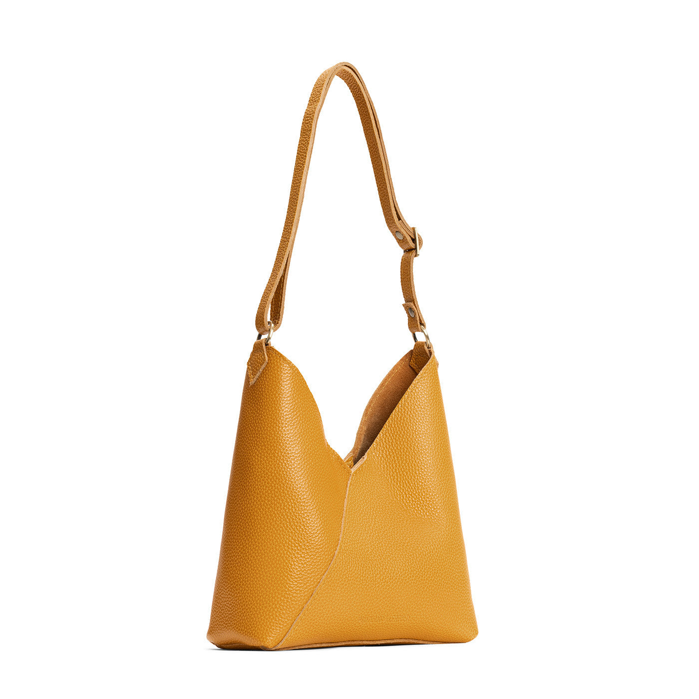 ✨ Premium Leather Shoulder Bag — Timeless Style Meets Everyday Function